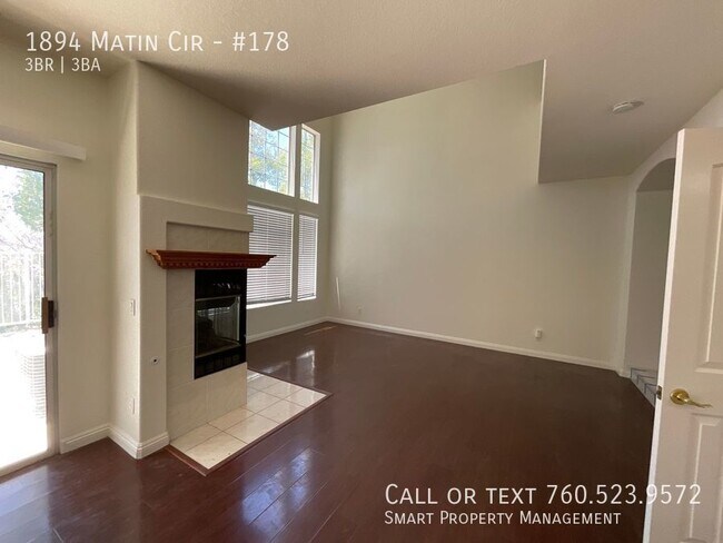 Building Photo - 1894 Matin Cir