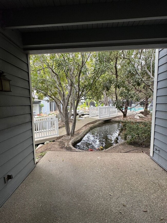 Building Photo - Sycamore Creek Community in Central Camarillo!