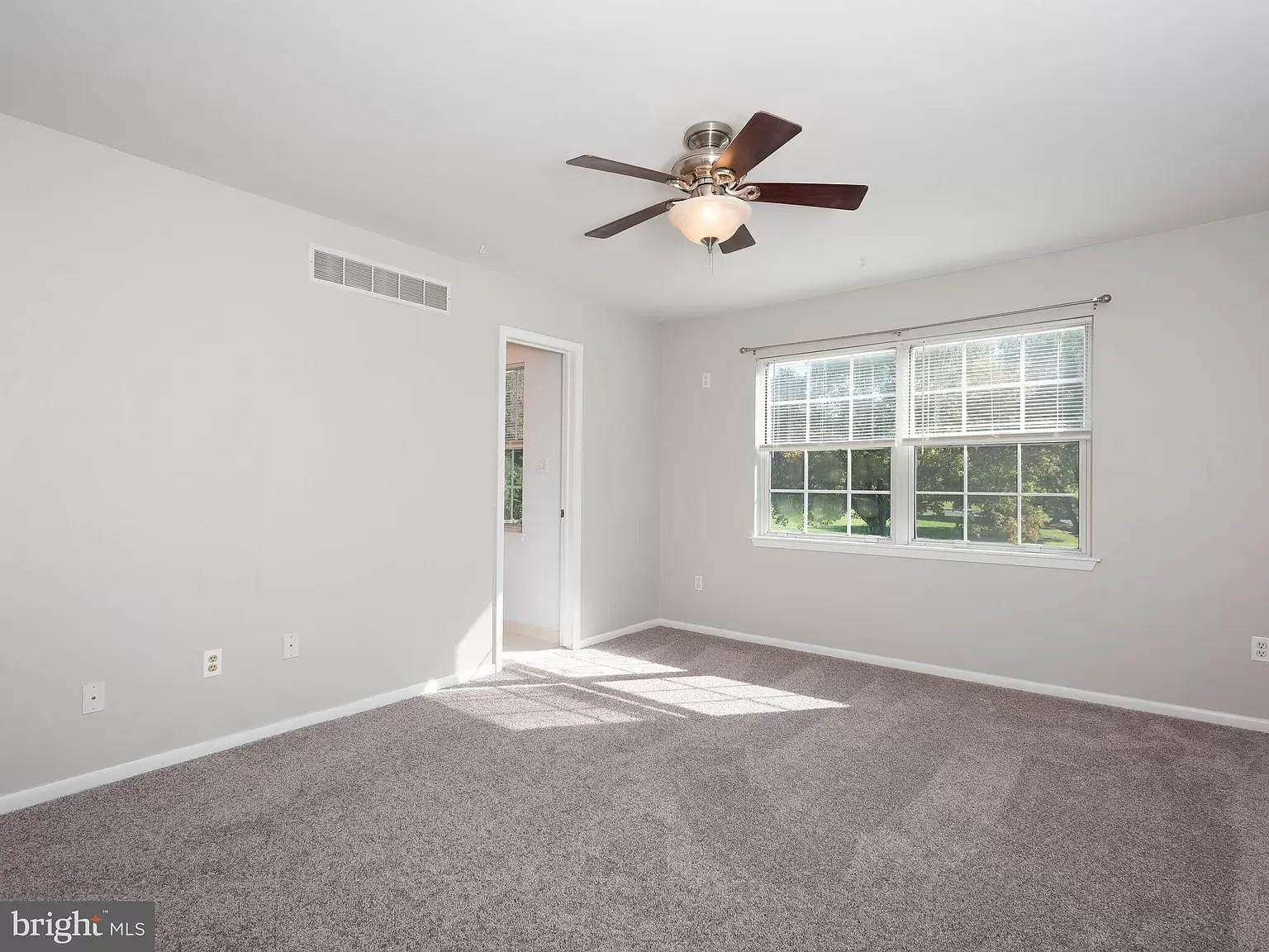 Large master bedroom suite on the front side of the unit - 232 Carlyn Ct