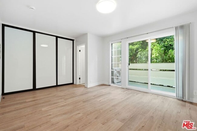 Building Photo - 612 Huntley Dr