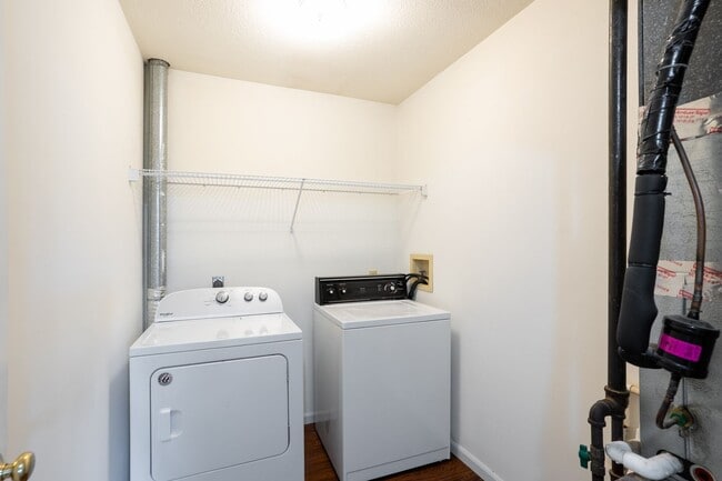 Building Photo - 3513-3515 Delmar Ct.