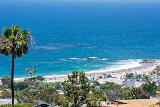 Building Photo - 1020 Skyline Dr