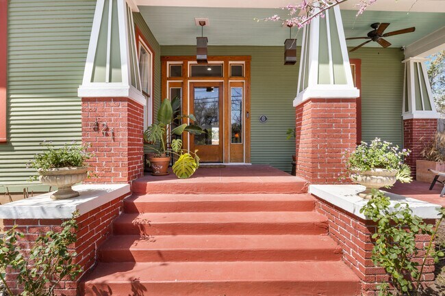 Building Photo - 421 Spofford Ave