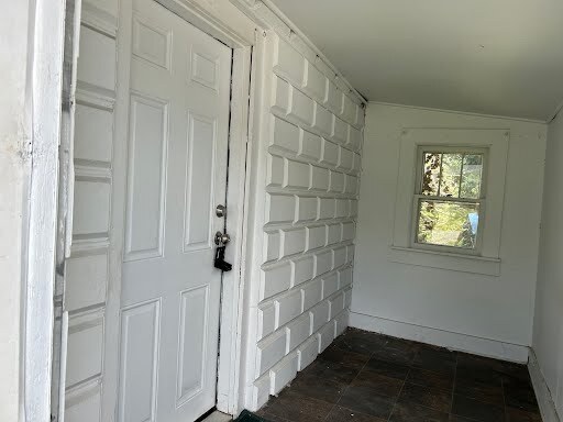 Building Photo - 102 Lauren Ave