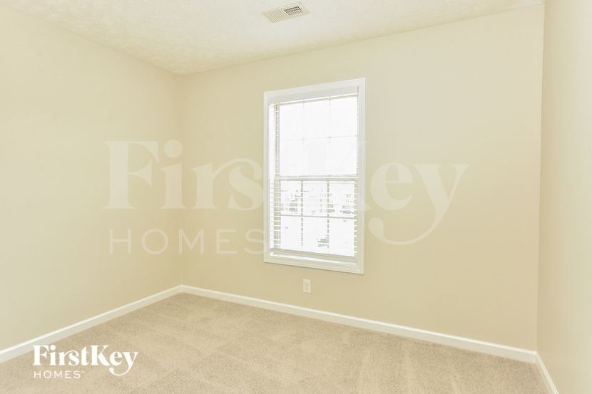 Building Photo - 3489 Sikorsky Ln