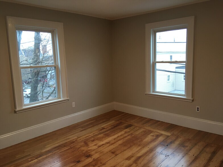 Office - 8 Skerry St