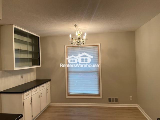 Building Photo - 651 Croixwood Pl