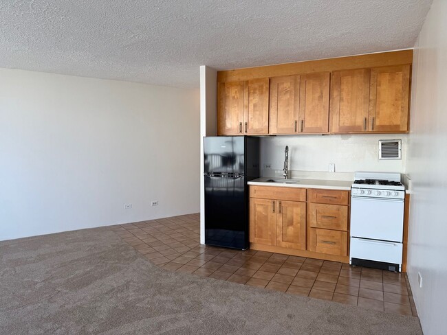 Building Photo - Upgraded studio at the Holiday Village $16...