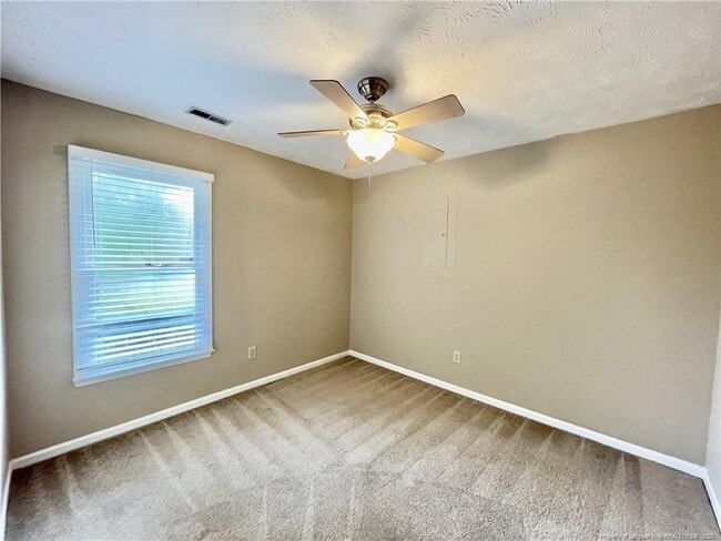 Building Photo - 103 Peregrine Pl