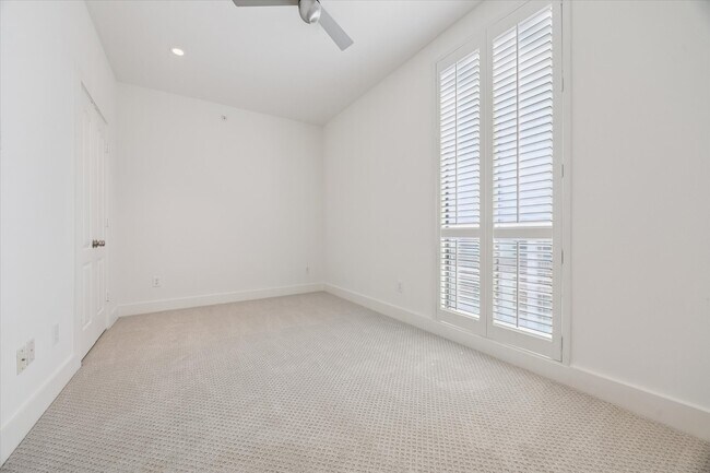 Building Photo - 100 McGowen St