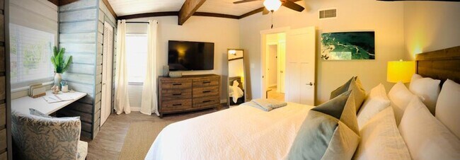 Building Photo - 605 Kensington Pl