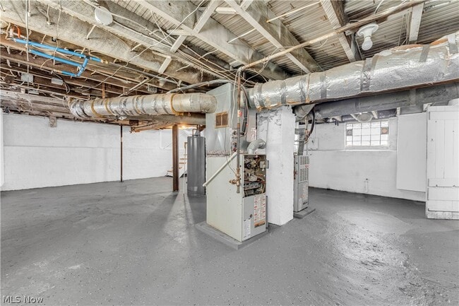 Building Photo - 428 E 148th St