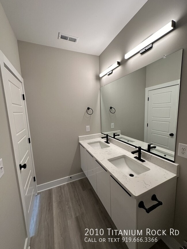 Building Photo - 2010 Titanium Rock Rd