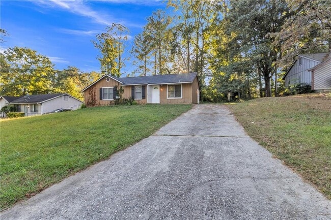 Building Photo - 8883 Homewood Dr