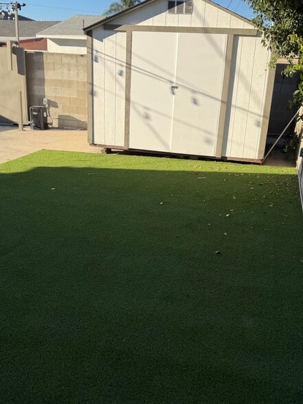 Building Photo - 2946 W Ave 34