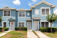 Building Photo - SUPER TOWNHOUSE!