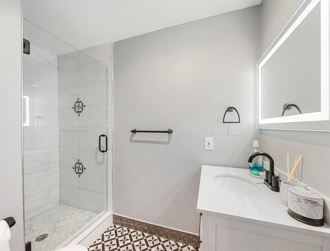 Building Photo - 15137 Kimberley Ct