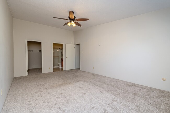 Building Photo - 3022 S Wheeling Way