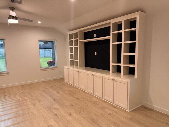 Building Photo - 29903 Foxtail Pne Ct