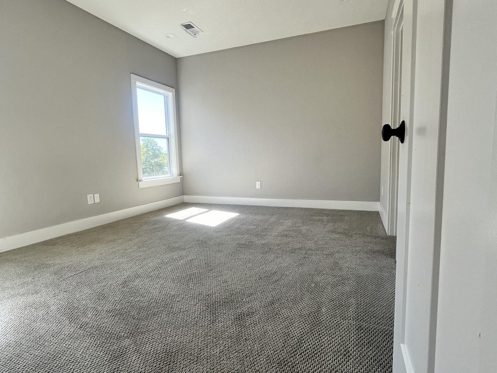 Building Photo - 321 Lambuth Blvd