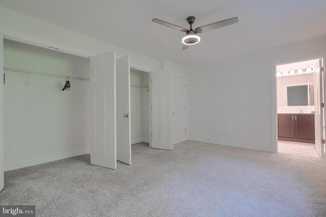 Building Photo - 617 Snapdragon Ct