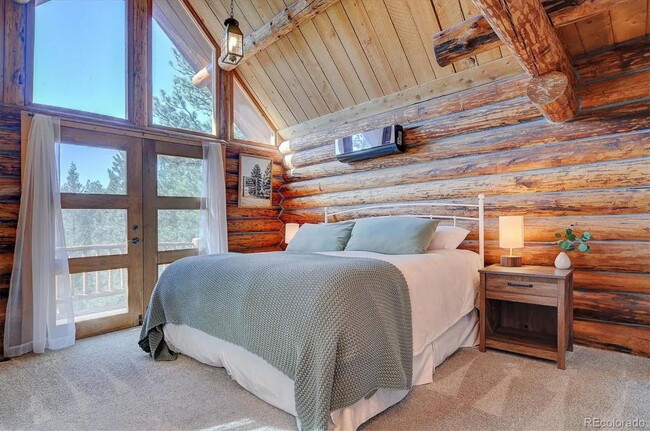 Building Photo - Mountain Log Home for Rent with views and ...