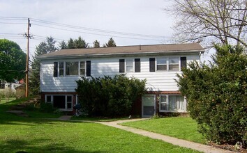 Building Photo - 10 Daskem Ln
