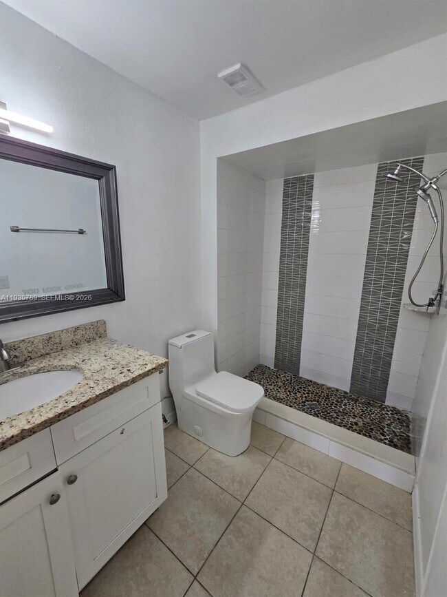 Building Photo - 4518 Commander Dr