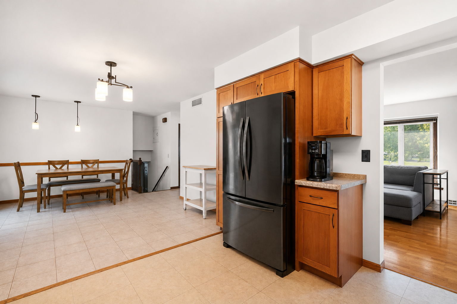 Building Photo - 3622 Rolling Hill Dr