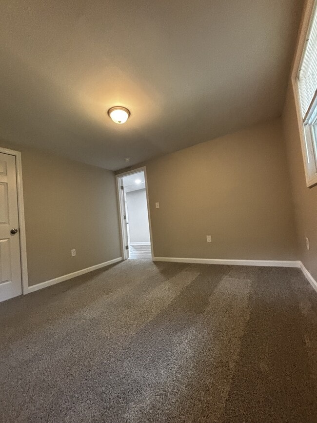 Building Photo - 1127 Olivia Ln