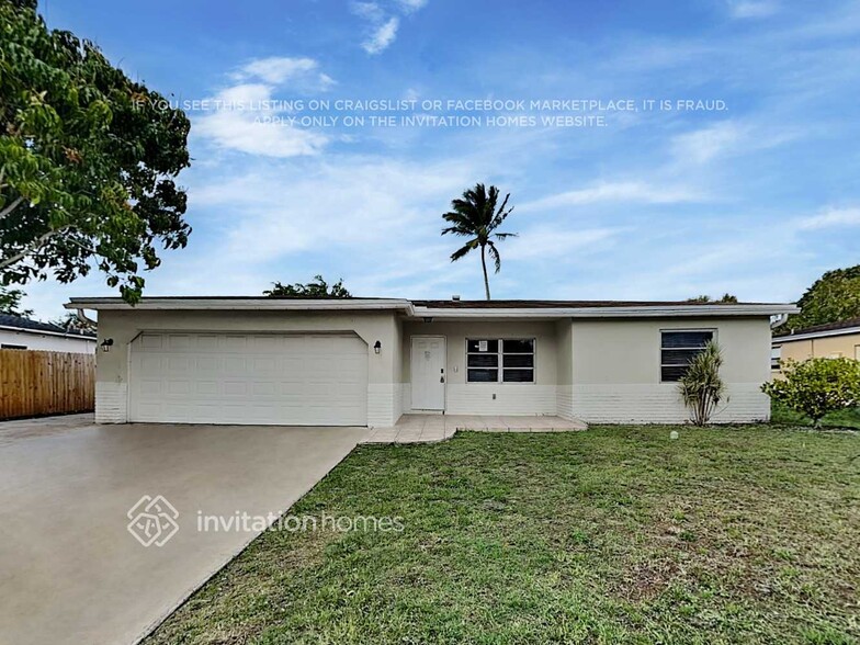 Primary Photo - 10825 Jennifer Ln