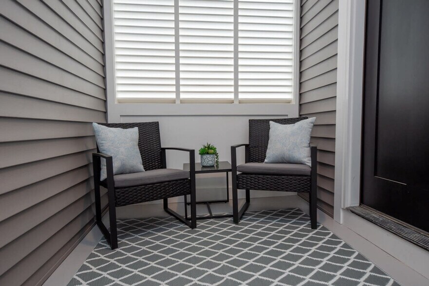 Building Photo - 1140 Simpson Ave