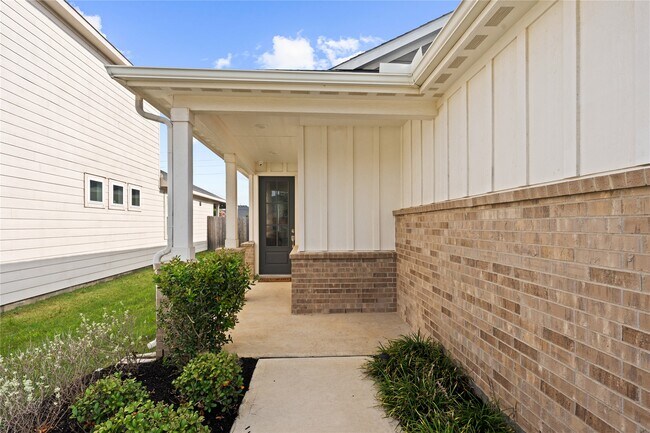 Building Photo - 21730 Heather Elm Dr