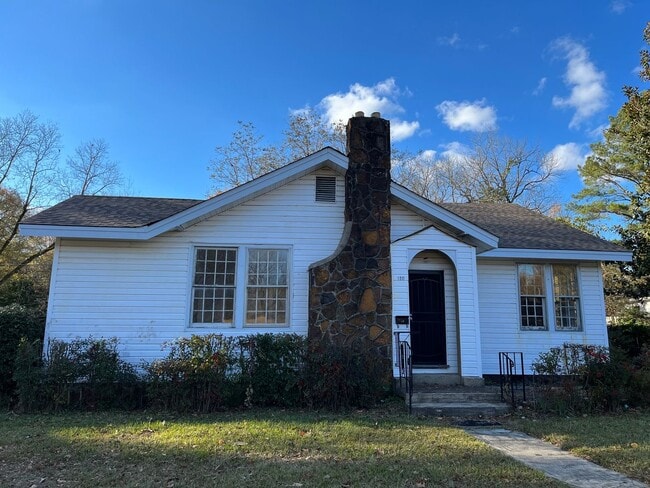 Building Photo - 120 S Main St