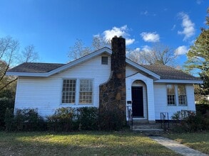 Building Photo - 120 S Main St