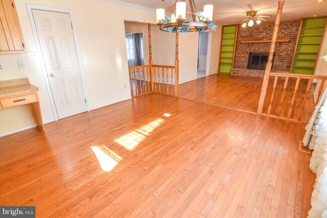 Building Photo - 2788 Pinewood Dr