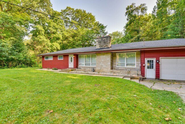 Building Photo - 4152 Sawyer Rd