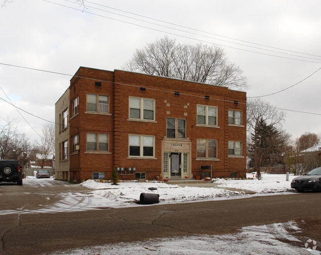 Primary Photo - Thayer Apartments