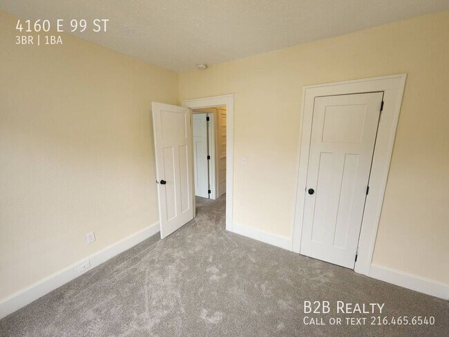 Building Photo - 4160 E 99th St