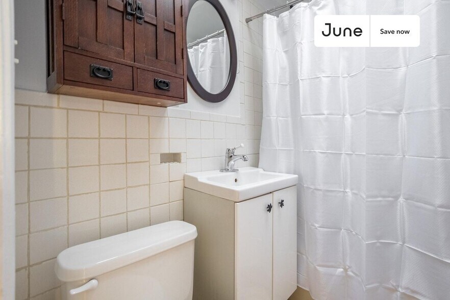 Building Photo - 1443 Parkwood Pl NW