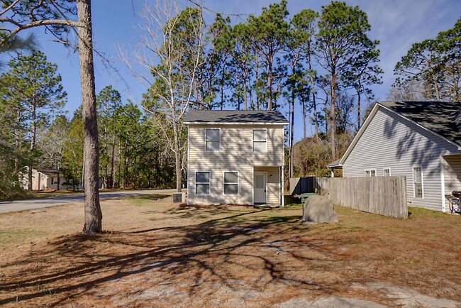 Building Photo - 144 Charter Dr