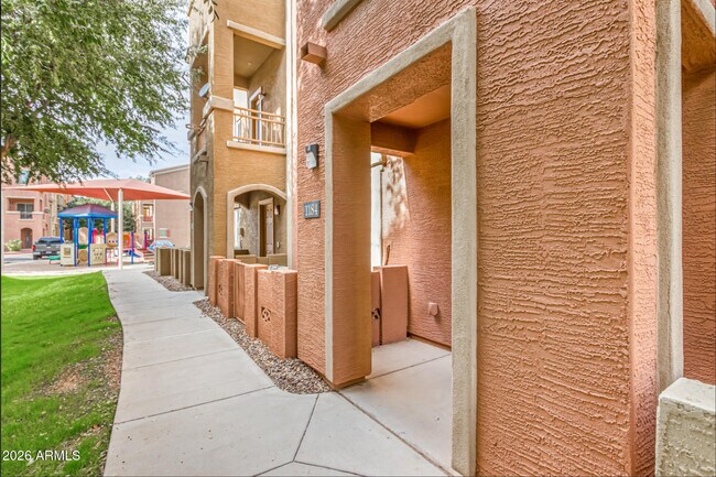 Building Photo - 900 S 94th St