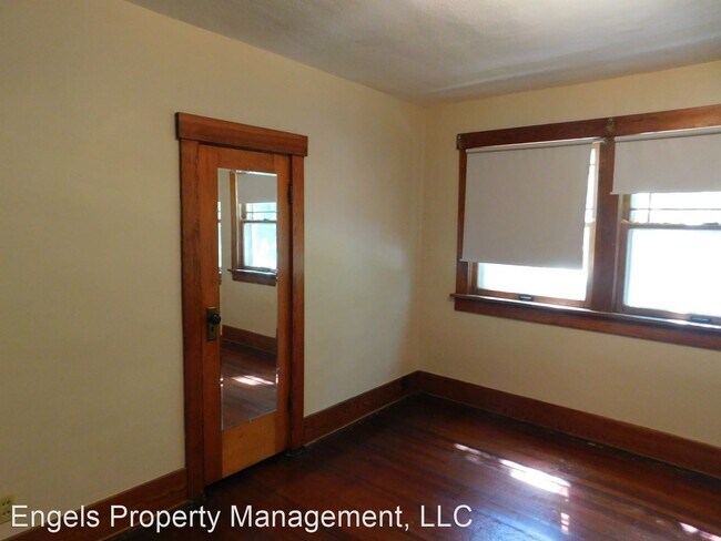 Building Photo - 5 br, 2 bath House - 524 W 4th