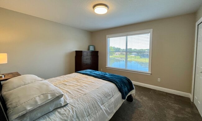 Building Photo - 10544 Oakview Pointe Terrace