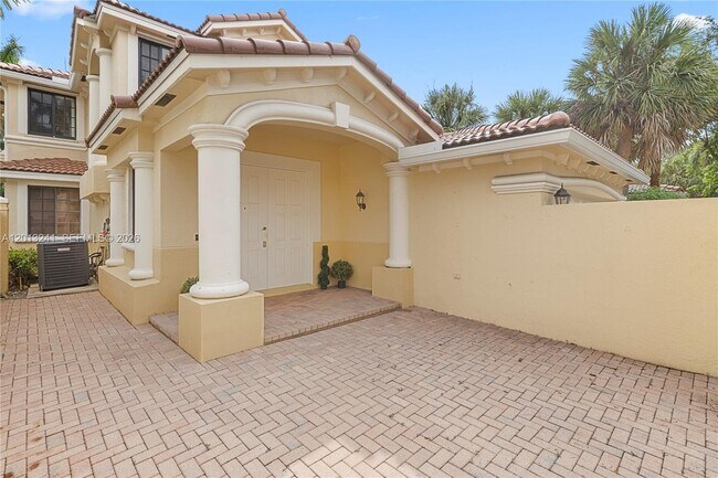 Building Photo - 1559 Passion Vine Cir