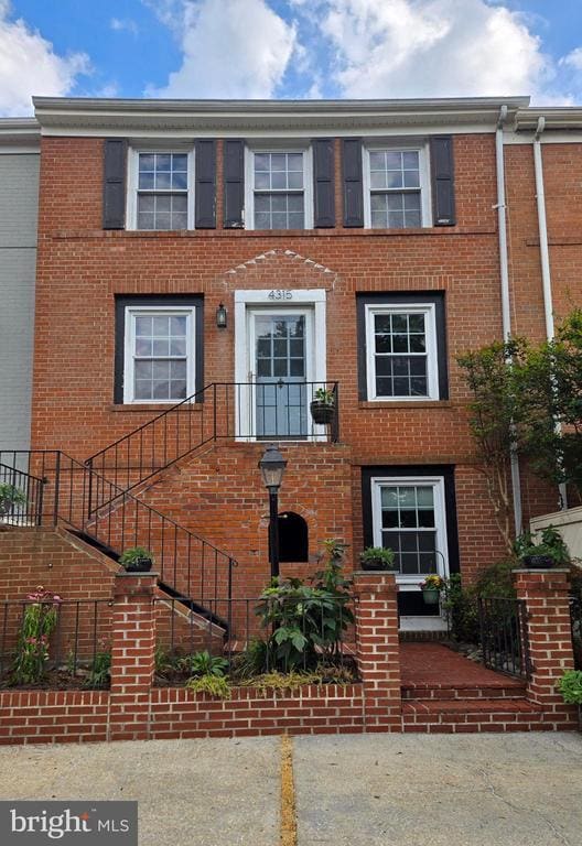 Building Photo - 4315 Lawrence St
