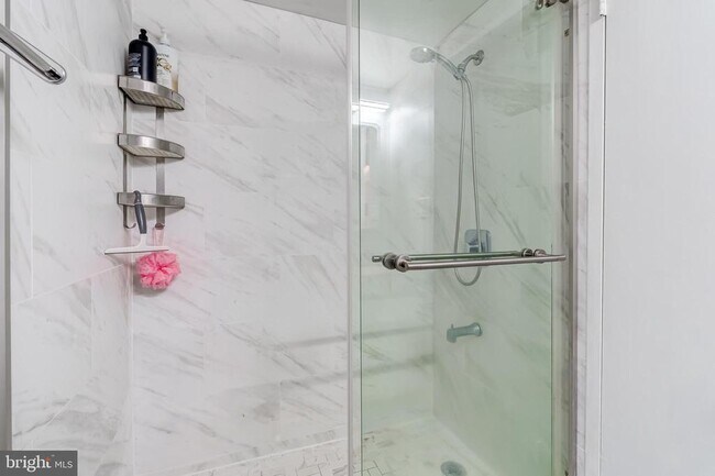 Building Photo - 11643 Stoneview Square