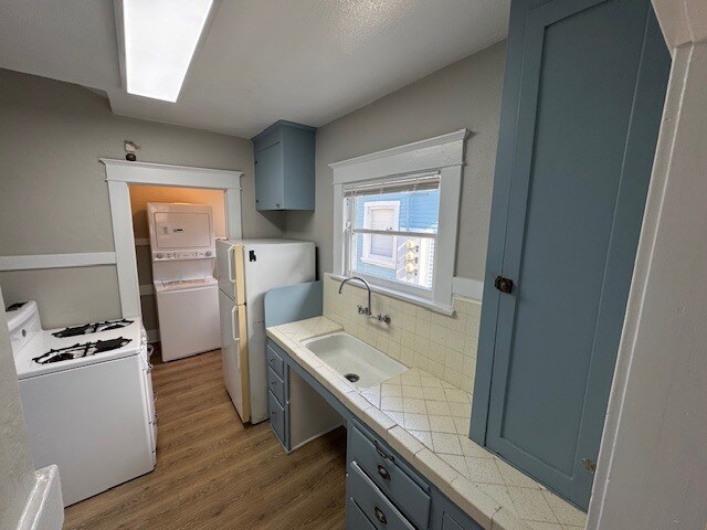 Building Photo - 485 Gaviota Ave