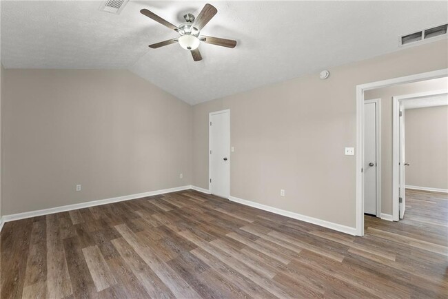 Building Photo - 175 Cedar Ridge Dr