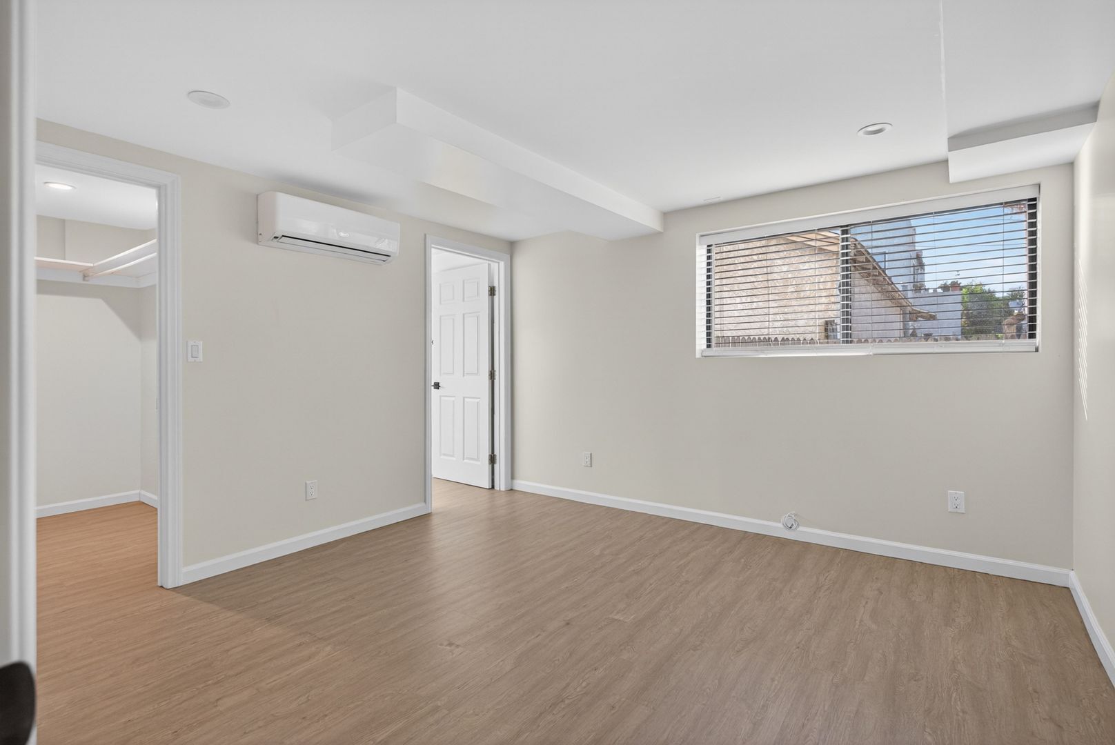 Building Photo - 1751 Cabrillo Ave